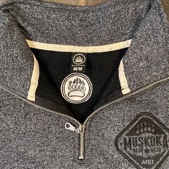 Muskoka Bear Wear 1/4 Zip Crewneck NWOT - Picture 2 of 4